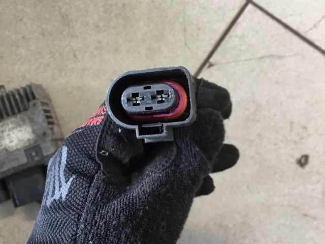 bontott AUDI A4 B6 Hűtőventilátor Motor