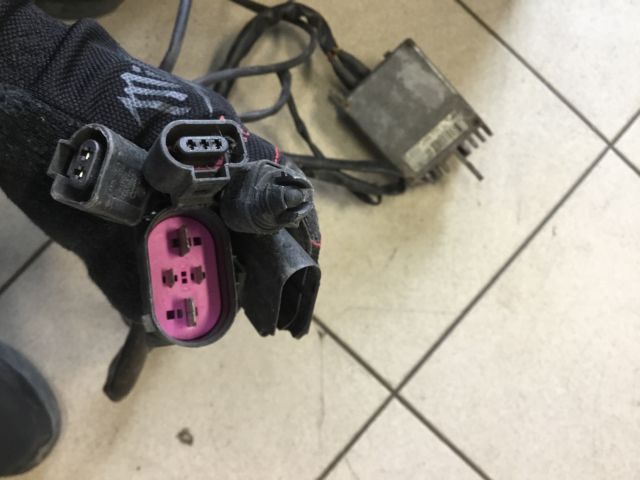 bontott AUDI A4 B6 Hűtőventilátor Motor