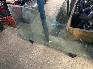 bontott AUDI A4 B6 Jobb első Ablak