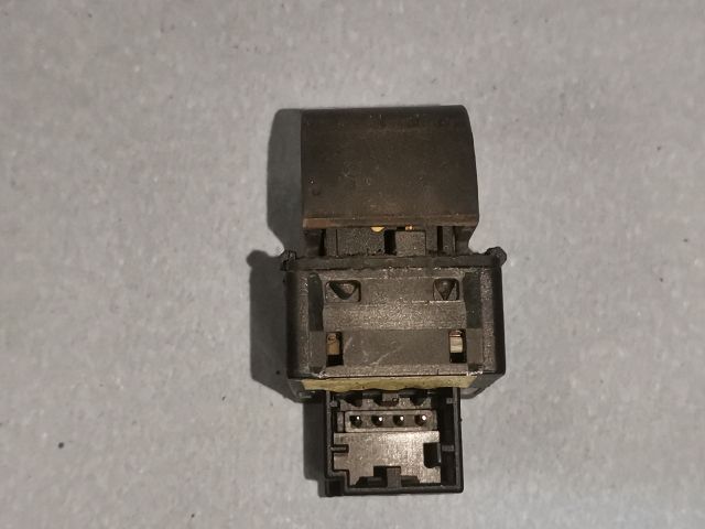 bontott AUDI A4 B6 Jobb első Ablakemelő Kapcsoló