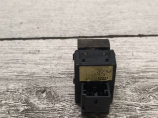 bontott AUDI A4 B6 Jobb első Ablakemelő Kapcsoló