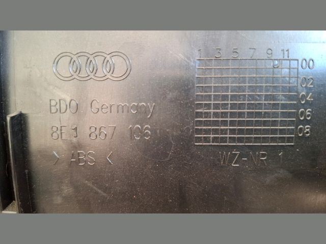 bontott AUDI A4 B6 Jobb első Ablakemelő Kapcsoló