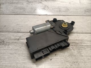 bontott AUDI A4 B6 Jobb első Ablakemelő Motor