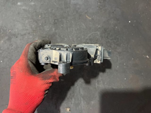 bontott AUDI A4 B6 Jobb első Ablakemelő Motor