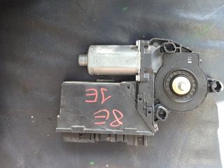 bontott AUDI A4 B6 Jobb első Ablakemelő Motor
