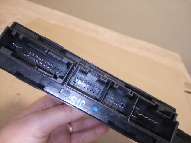 bontott AUDI A4 B6 Jobb első Ablakemelő Motor