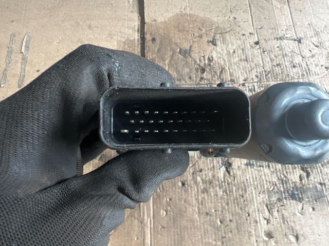 bontott AUDI A4 B6 Jobb első Ablakemelő Motor