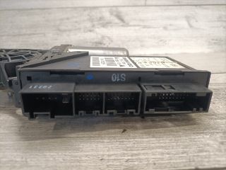 bontott AUDI A4 B6 Jobb első Ablakemelő Motor