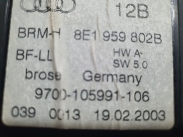 bontott AUDI A4 B6 Jobb első Ablakemelő Motor