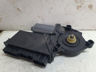 bontott AUDI A4 B6 Jobb első Ablakemelő Motor