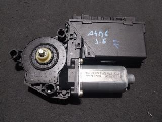 bontott AUDI A4 B6 Jobb első Ablakemelő Motor