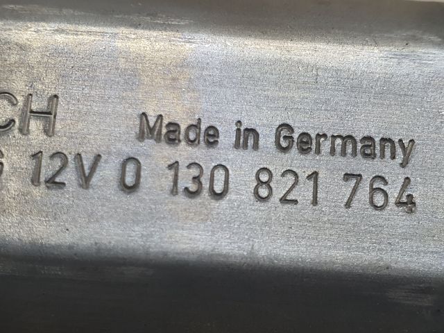 bontott AUDI A4 B6 Jobb első Ablakemelő Motor