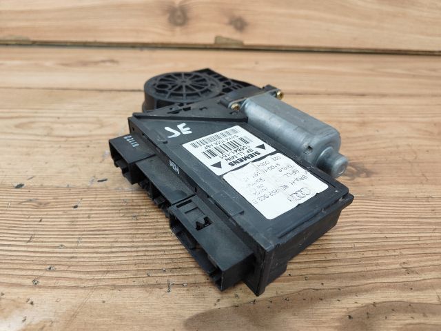 bontott AUDI A4 B6 Jobb első Ablakemelő Motor