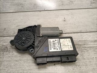 bontott AUDI A4 B6 Jobb első Ablakemelő Motor