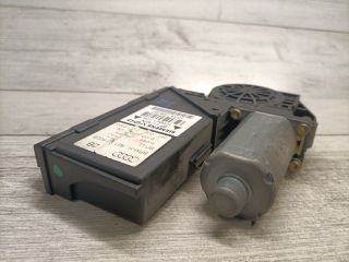 bontott AUDI A4 B6 Jobb első Ablakemelő Motor