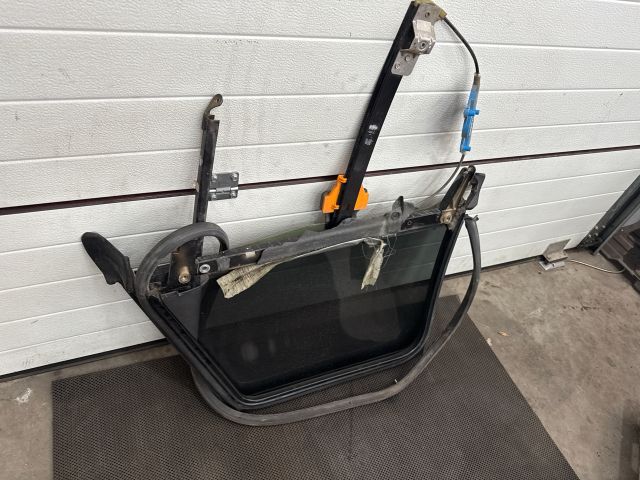 bontott AUDI A4 B6 Jobb első Ablakemelő Szerkezet (Elektromos)