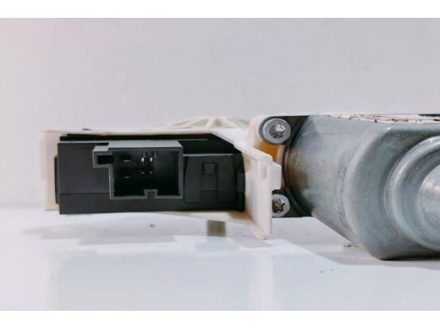 bontott AUDI A4 B6 Jobb első Ablakemelő Szerkezet (Elektromos)