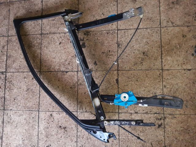 bontott AUDI A4 B6 Jobb első Ablakemelő Szerkezet (Elektromos)