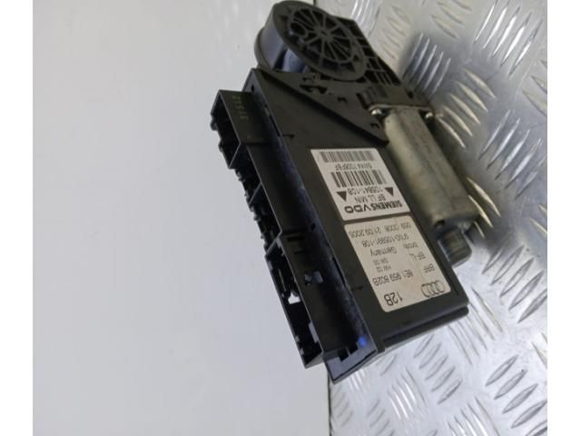 bontott AUDI A4 B6 Jobb első Ablakemelő Szerkezet (Elektromos)