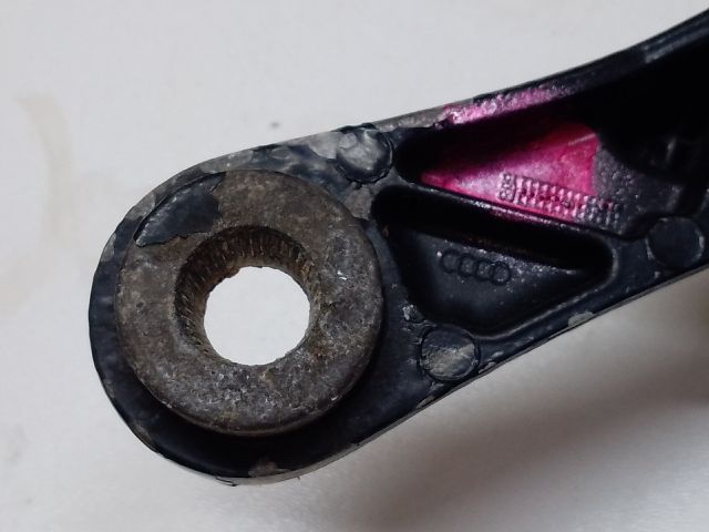 bontott AUDI A4 B6 Jobb első Ablaktörlő Kar