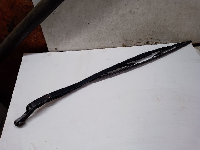 bontott AUDI A4 B6 Jobb első Ablaktörlő Kar
