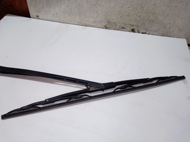 bontott AUDI A4 B6 Jobb első Ablaktörlő Kar