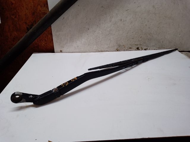 bontott AUDI A4 B6 Jobb első Ablaktörlő Kar