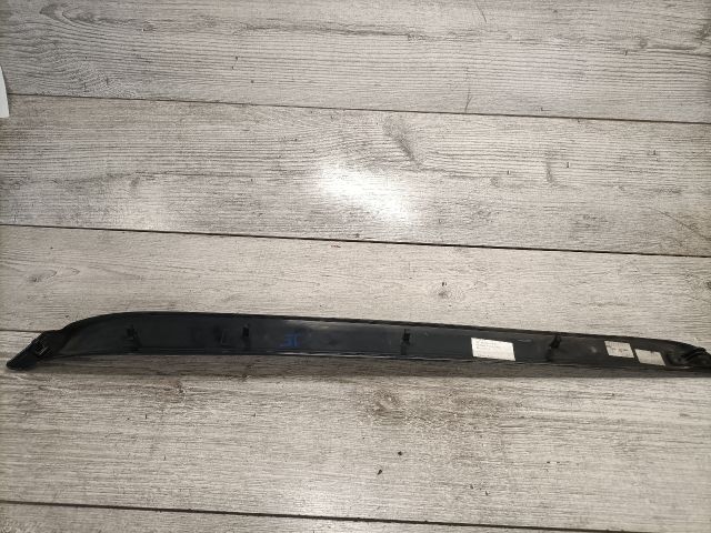 bontott AUDI A4 B6 Jobb első Ajtó Kárpit Díszléc