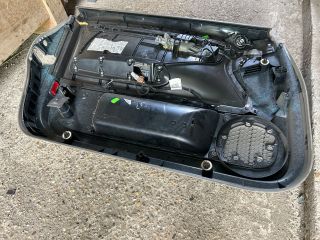 bontott AUDI A4 B6 Jobb első Ajtó Kárpit