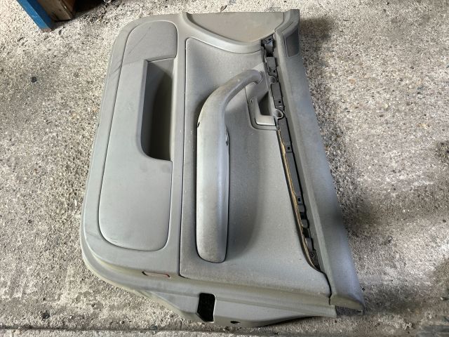 bontott AUDI A4 B6 Jobb első Ajtó Kárpit