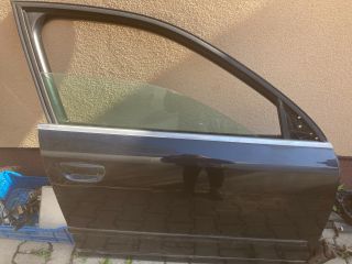 bontott AUDI A4 B6 Jobb első Ajtó (Részeivel)