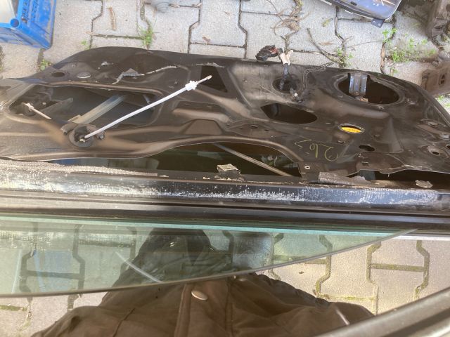 bontott AUDI A4 B6 Jobb első Ajtó (Részeivel)