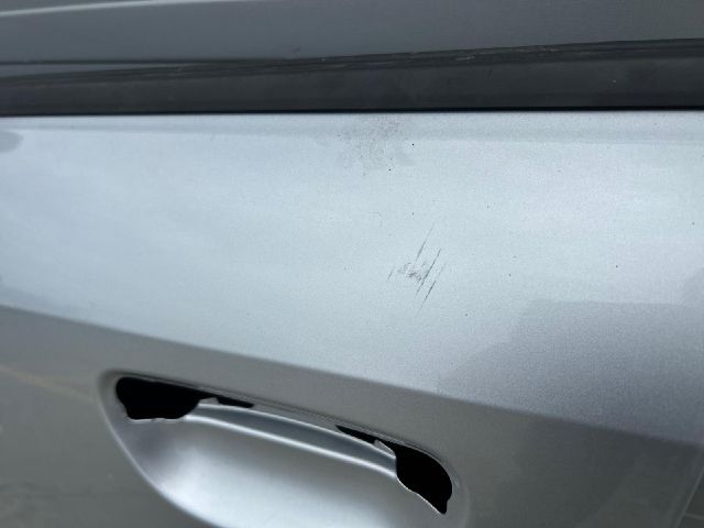 bontott AUDI A4 B6 Jobb első Ajtó (Üres lemez)