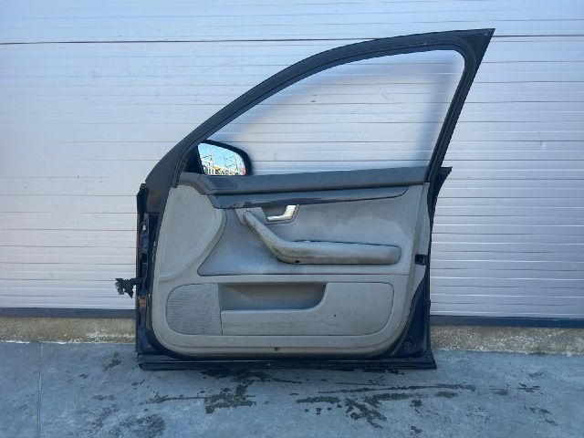 bontott AUDI A4 B6 Jobb első Ajtó (Üres lemez)