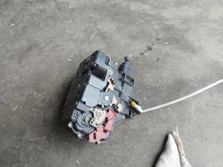 bontott AUDI A4 B6 Jobb első Ajtózár