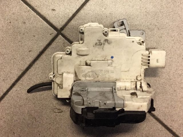 bontott AUDI A4 B6 Jobb első Ajtózár