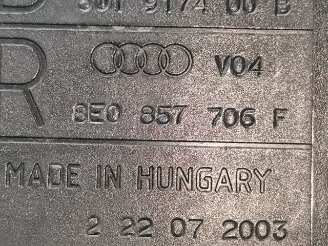 bontott AUDI A4 B6 Jobb első Biztonsági Öv