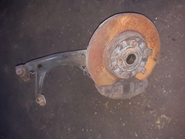 bontott AUDI A4 B6 Jobb első Csonkállvány Kerékaggyal