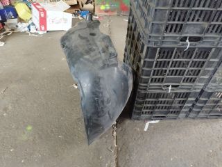 bontott AUDI A4 B6 Jobb első Dobbetét (Kerékjárati, Műanyag)