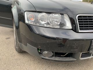 bontott AUDI A4 B6 Jobb első Dobbetét (Kerékjárati, Műanyag)