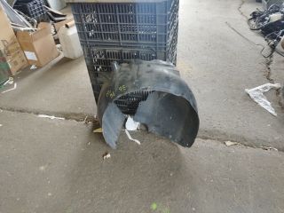 bontott AUDI A4 B6 Jobb első Dobbetét (Kerékjárati, Műanyag)