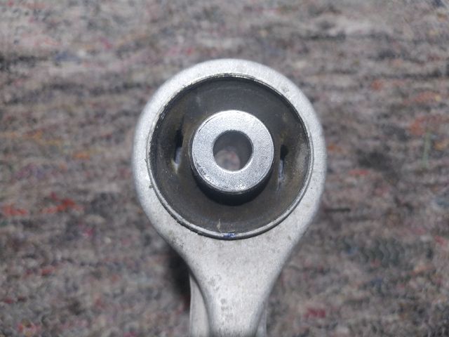 bontott AUDI A4 B6 Jobb első Felső Lengőkar