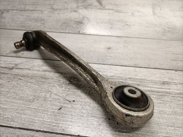 bontott AUDI A4 B6 Jobb első Felső Lengőkar