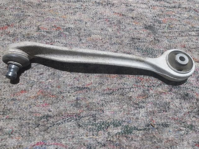 bontott AUDI A4 B6 Jobb első Felső Lengőkar