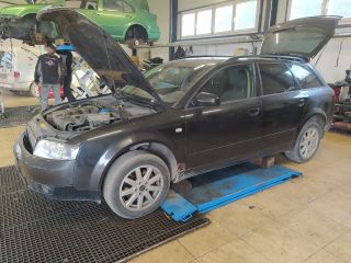 bontott AUDI A4 B6 Jobb első Felső Zsanér