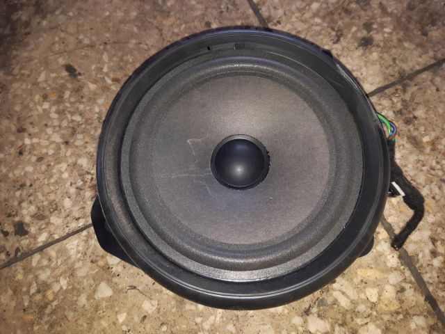 bontott AUDI A4 B6 Jobb első Hangszóró