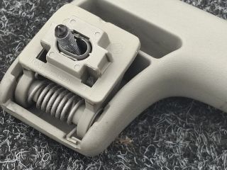 bontott AUDI A4 B6 Jobb első Kapaszkodó (Felső)