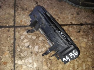 bontott AUDI A4 B6 Jobb első Külső Kilincs