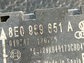 bontott AUDI A4 B6 Jobb első Oldal Ütközés Érzékelő