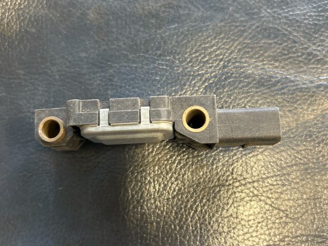 bontott AUDI A4 B6 Jobb első Oldal Ütközés Érzékelő